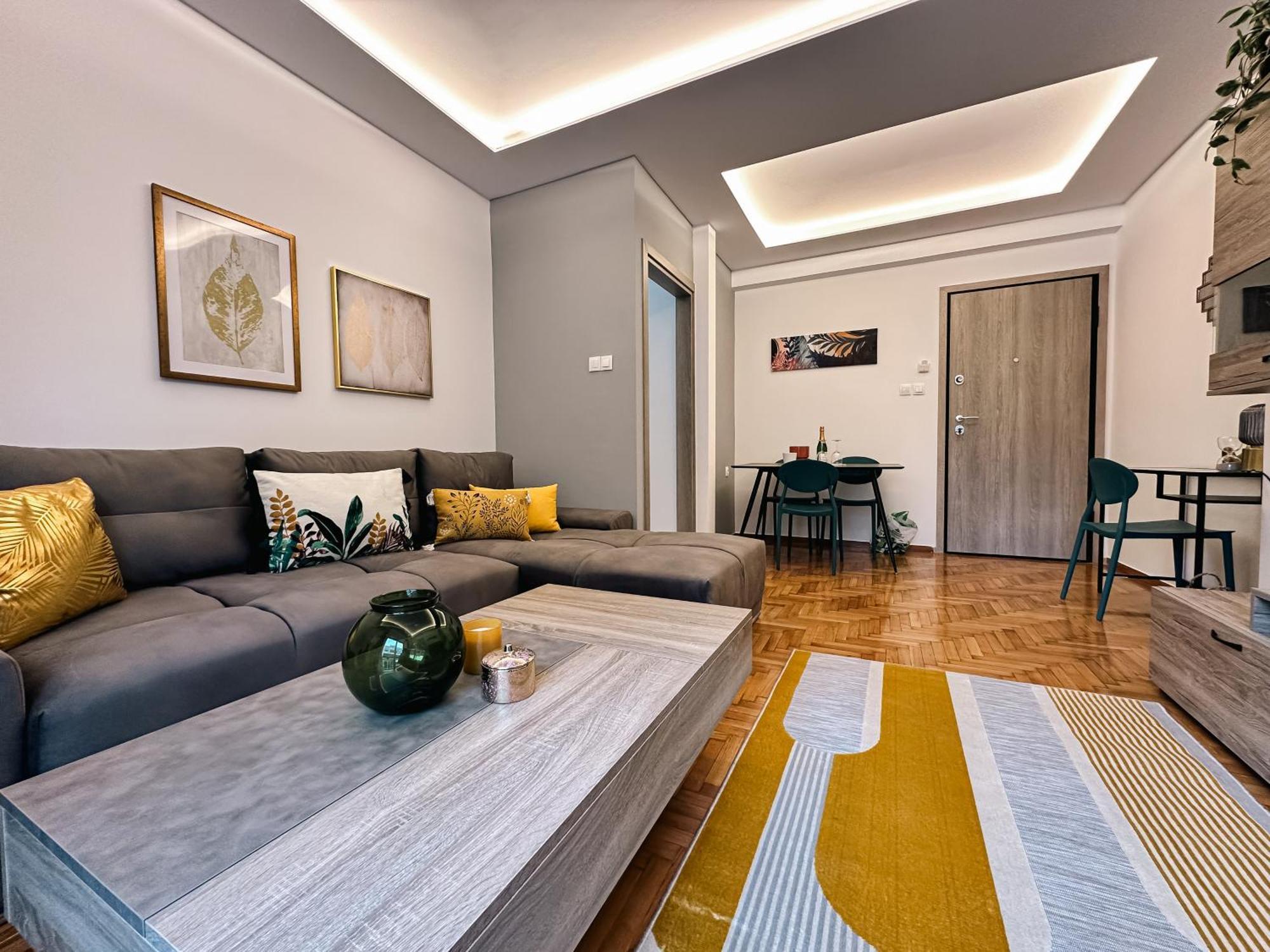 Acropolis Aria Apartment-steps To Metro & Tram Apartamento *