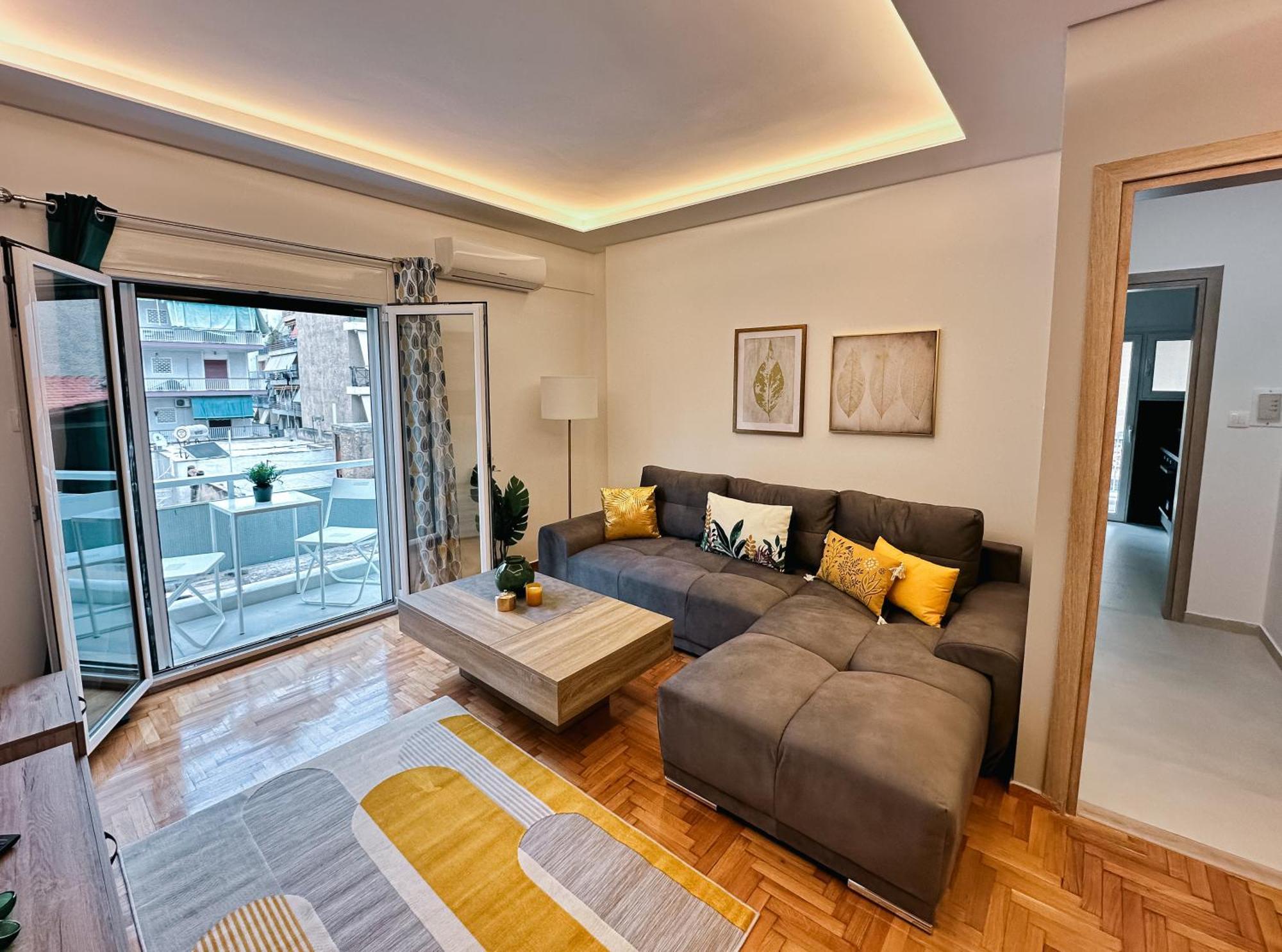 Acropolis Aria Apartment-steps To Metro & Tram *